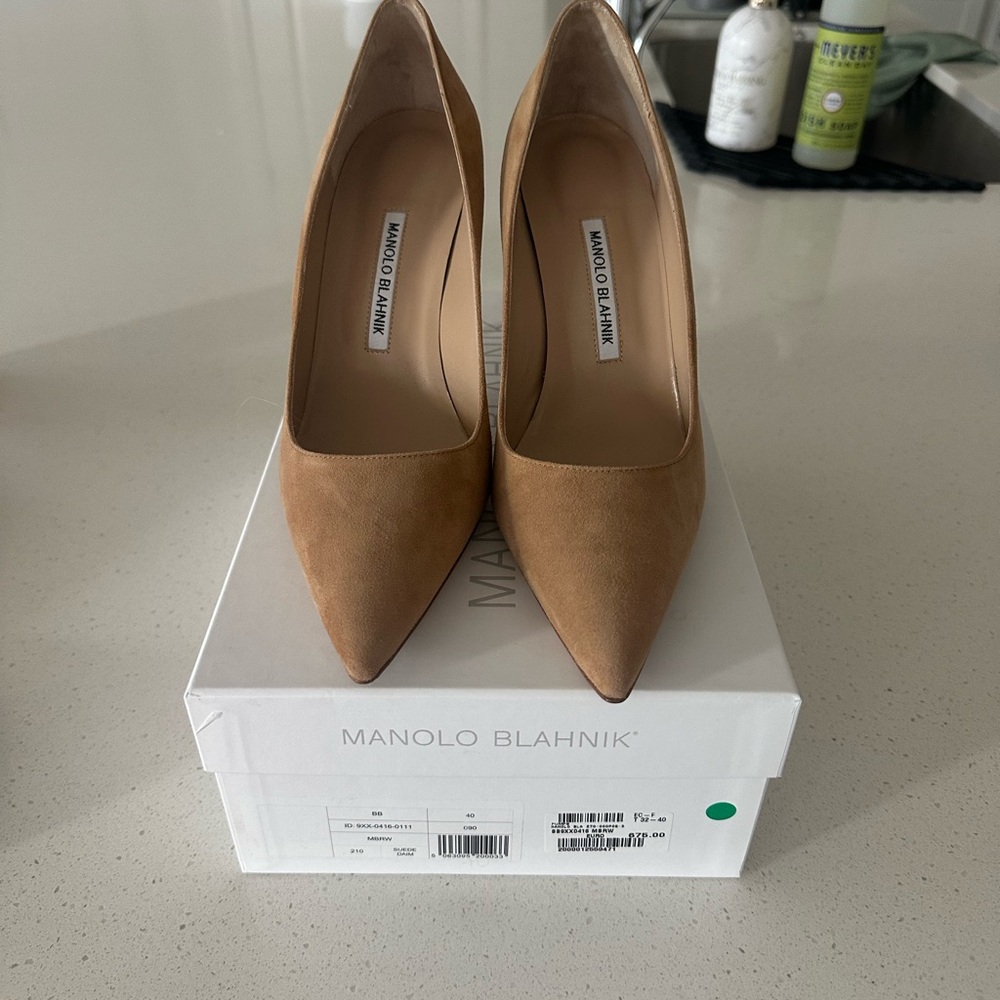 Manolo Blahnik Camel BB Heels